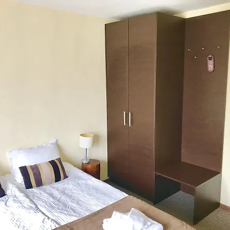 Hotel Helier 2*
